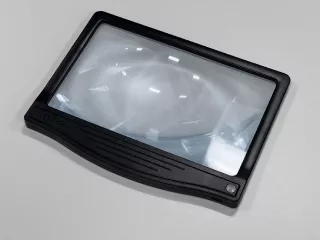 Anti-glare LED page magnifier